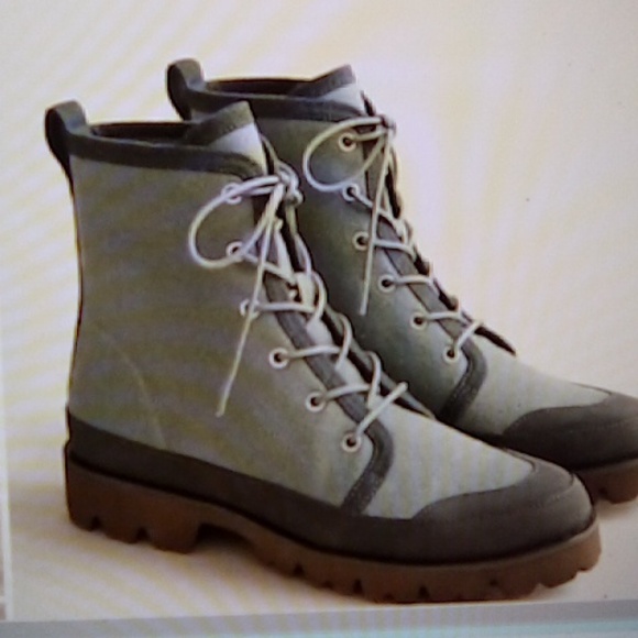 J. Crew Shoes - J Crew Gwen canvas leather lug boots